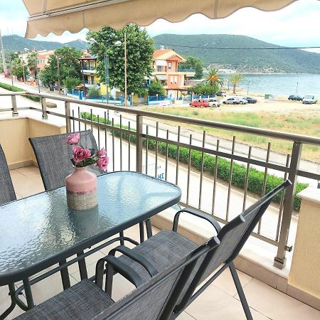 Myrsini'S Sea View Apartment Nea Peramos  Ngoại thất bức ảnh