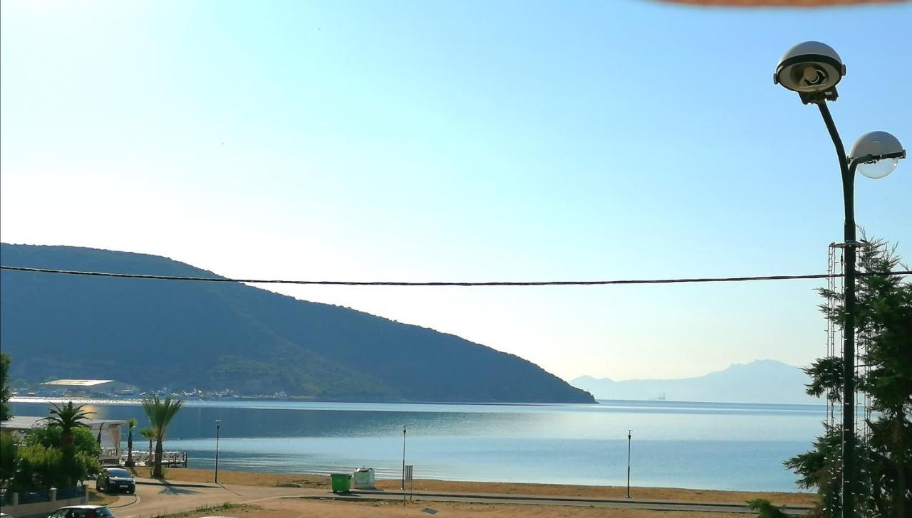 Myrsini'S Sea View Apartment Nea Peramos  Ngoại thất bức ảnh